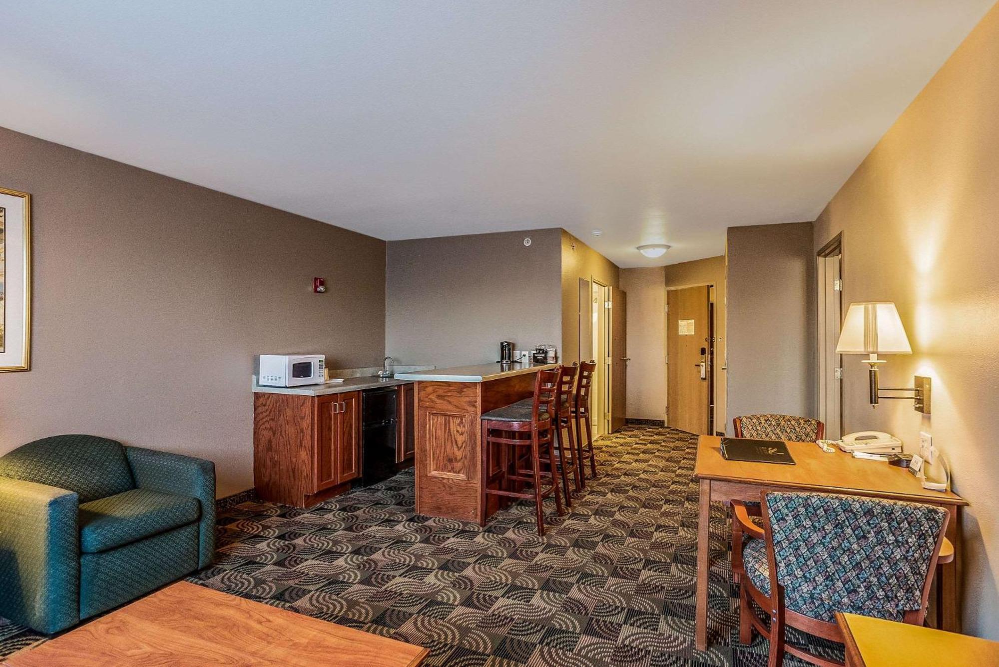 Quality Inn & Suites Hannibal Ngoại thất bức ảnh