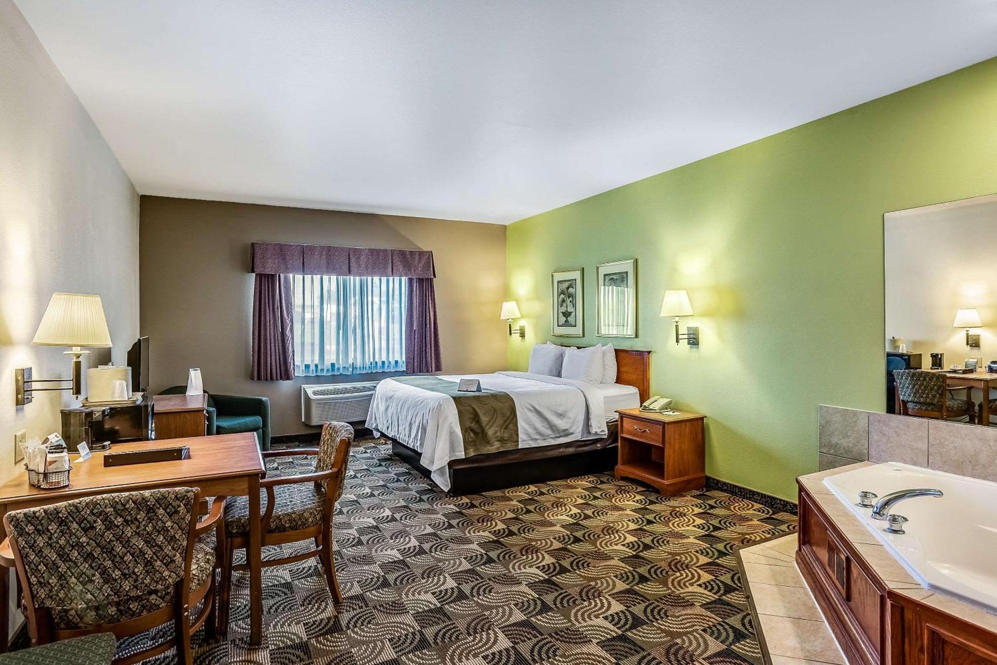Quality Inn & Suites Hannibal Ngoại thất bức ảnh