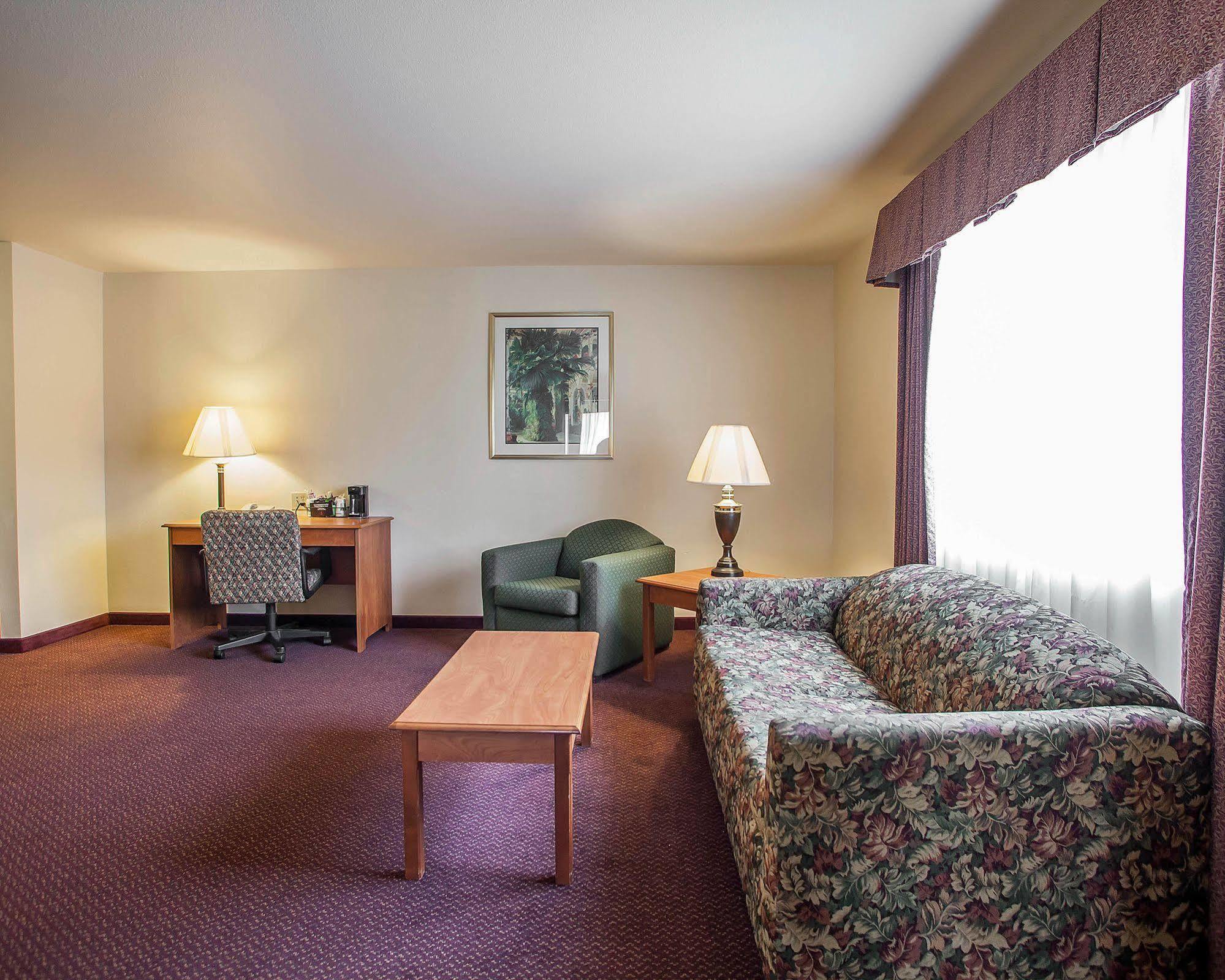 Quality Inn & Suites Hannibal Ngoại thất bức ảnh